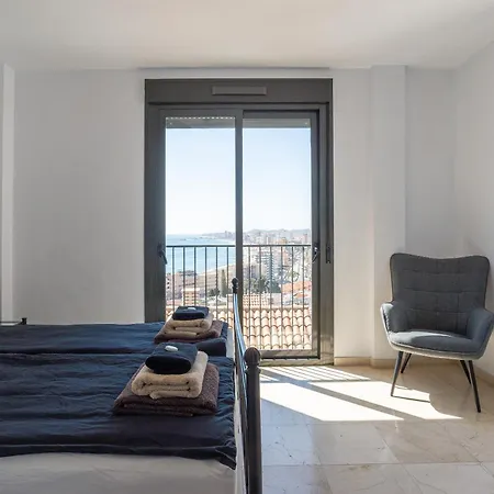 4 Bed Townhouse With Stunning View Фуенхірола