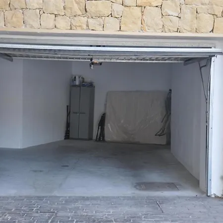4 Bed Townhouse With Stunning View * فوينخيرولا