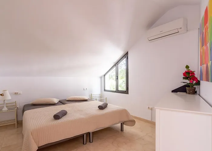 4 Bed Townhouse With Stunning View Holiday home *